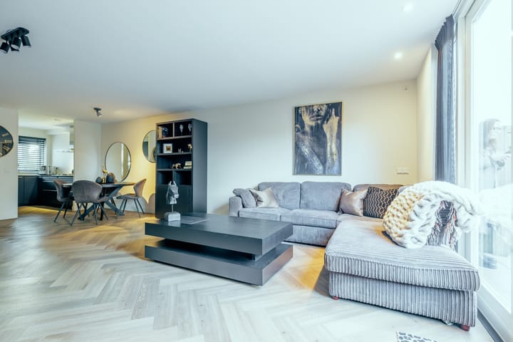 Foto 2 van Multatulipad 83