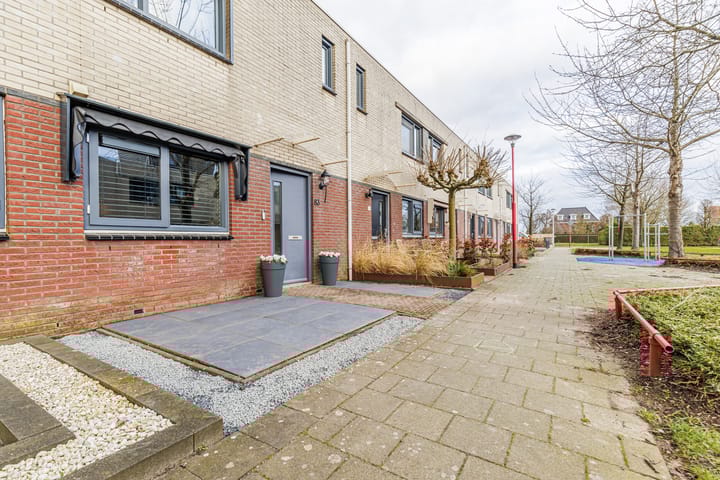 Foto 33 van Multatulipad 83