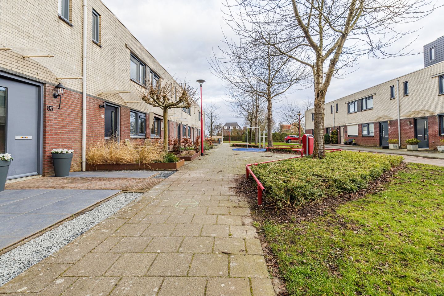 Foto 34 van Multatulipad 83