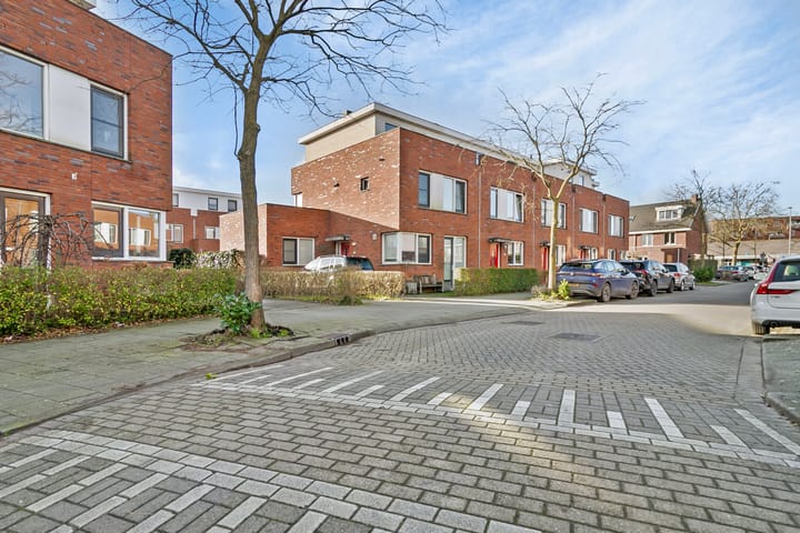 Photo 2 of Dalkruidstraat 16