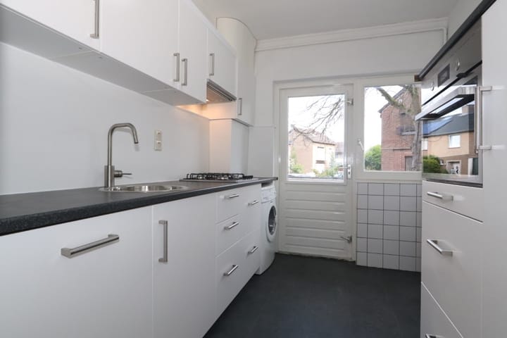 Foto 7 van Adelbert van Scharnlaan G 45