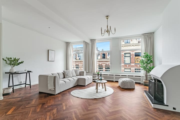 Foto 2 van Van Eeghenstraat 18-2