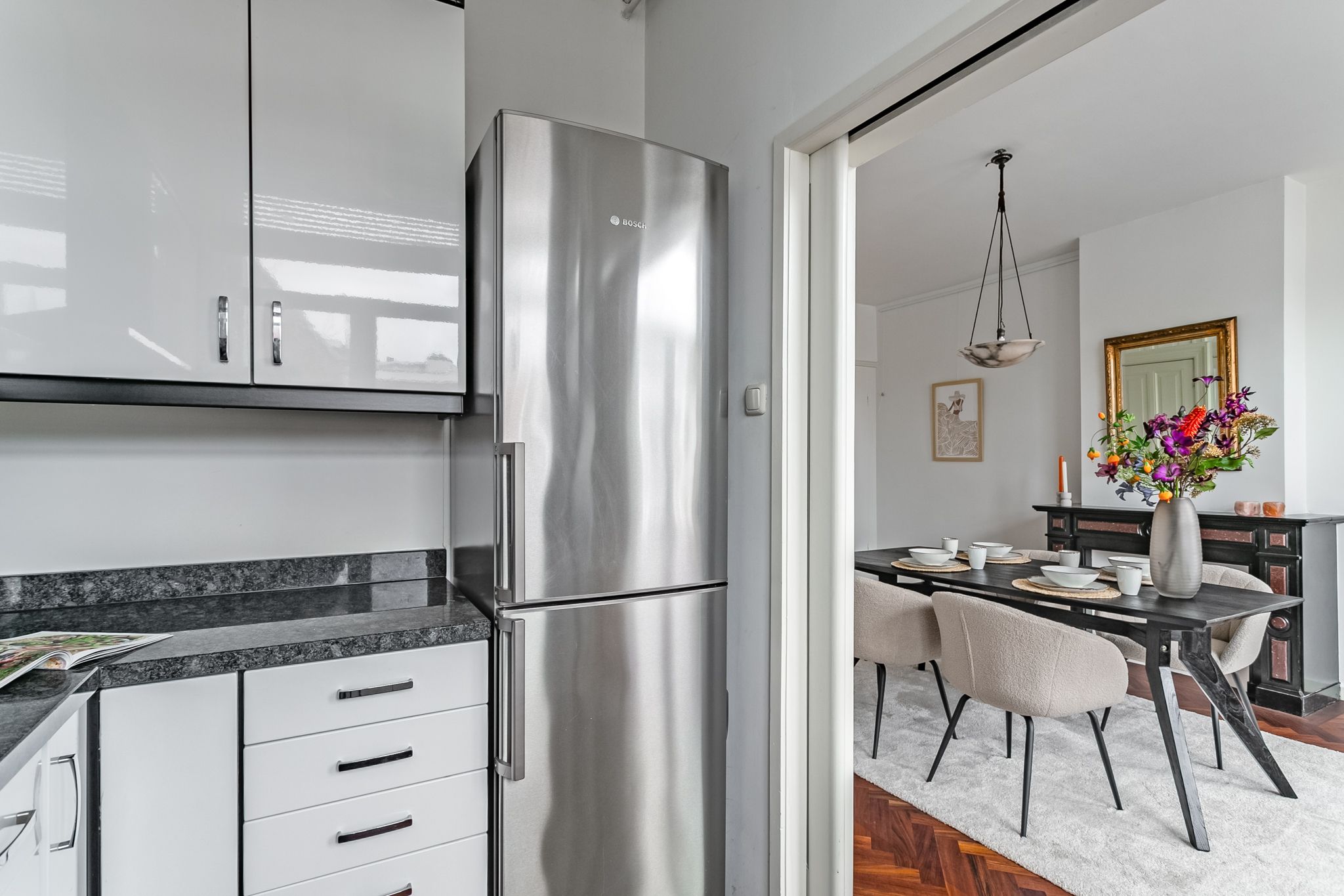 Foto 21 van Van Eeghenstraat 18-2