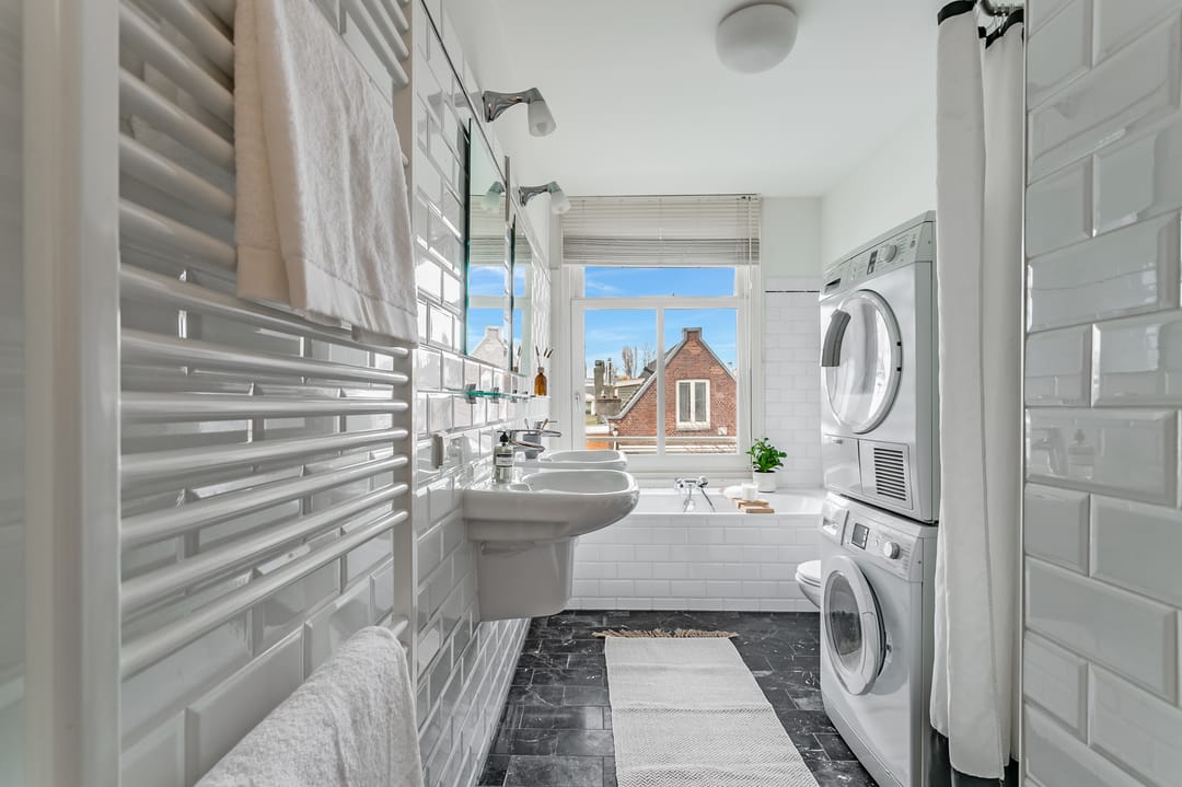 Foto 26 van Van Eeghenstraat 18-2