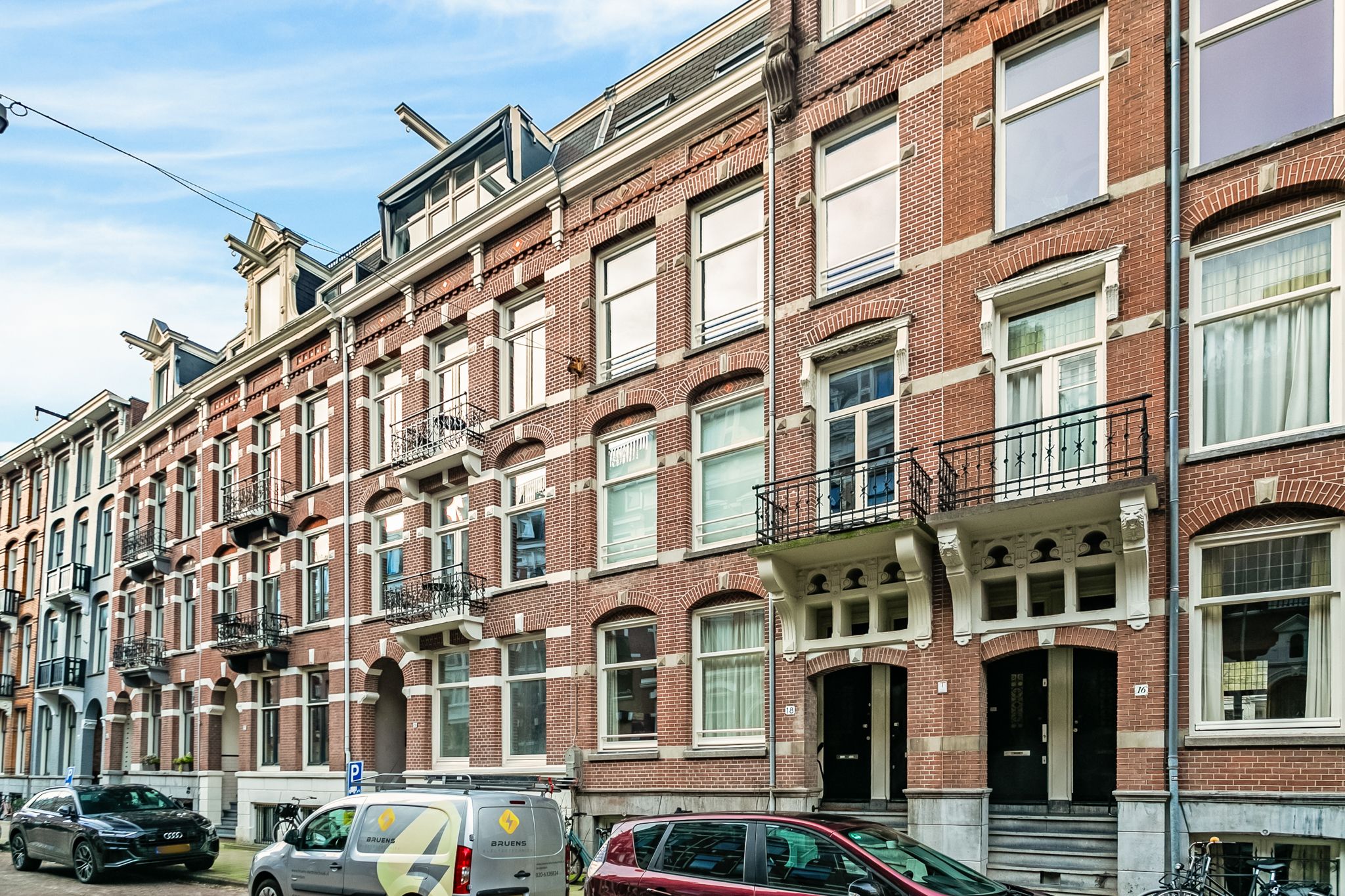 Foto 48 van Van Eeghenstraat 18-2