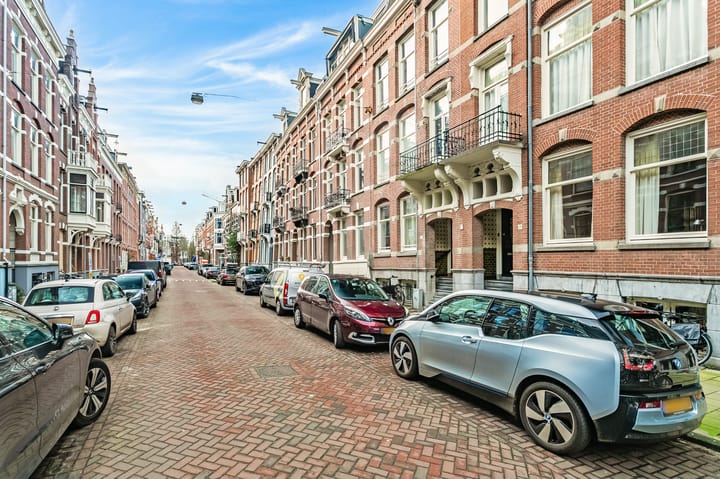 Foto 49 van Van Eeghenstraat 18-2