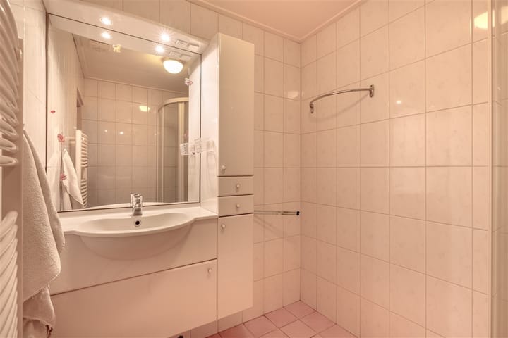 Foto 15 van K.J. de Vriezestraat 47-A