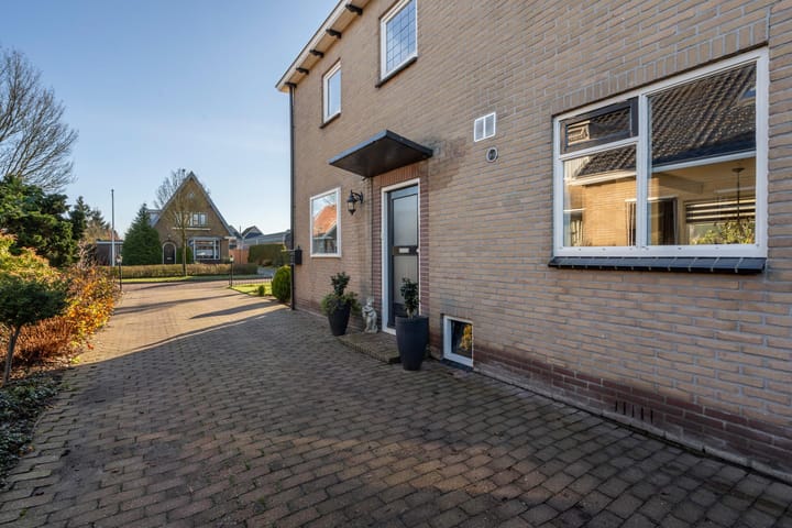 Foto 8 van Bruggelaan 8-B