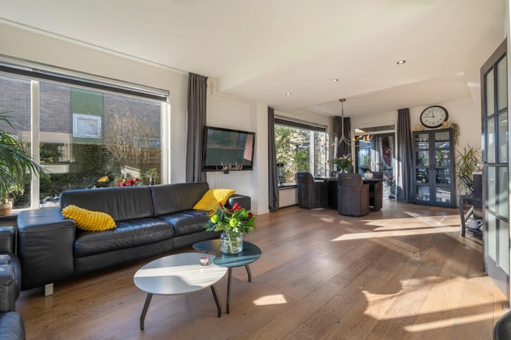 Foto 12 van Bruggelaan 8-B