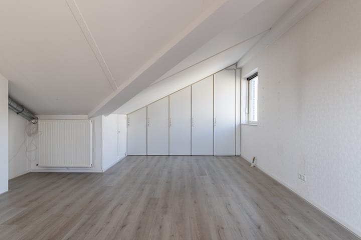 Foto 15 van Mattenbieslaan 32