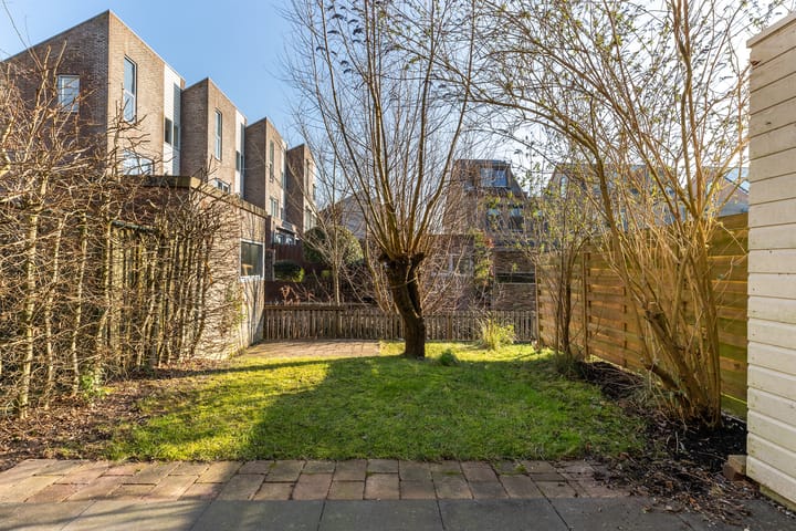 Foto 19 van Mattenbieslaan 32