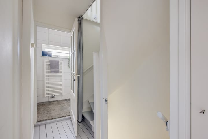 Foto 25 van Detmoldstraat 24