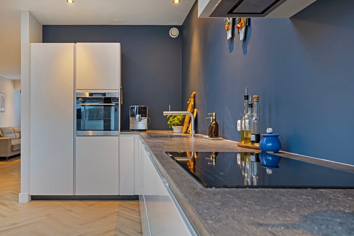 Foto 9 van Brederostraat 32