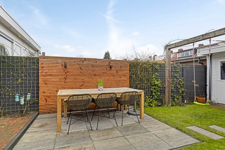 Foto 24 van Brederostraat 32