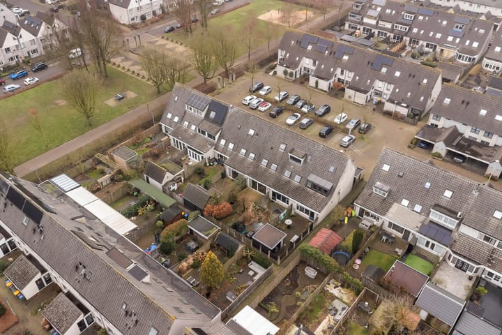 Foto 29 van Foster Dullesdreef 29