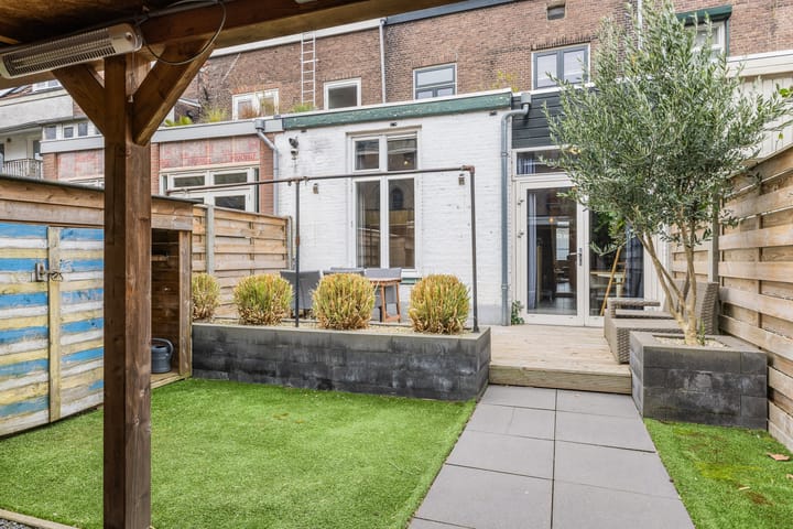 Foto 13 van Sloetstraat 109