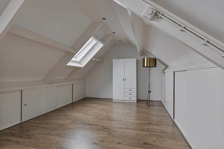 Foto 32 van Amazonestraat 11