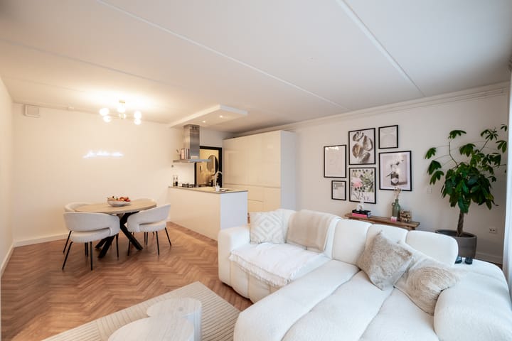 Foto 8 van Paulus Potterstraat 14