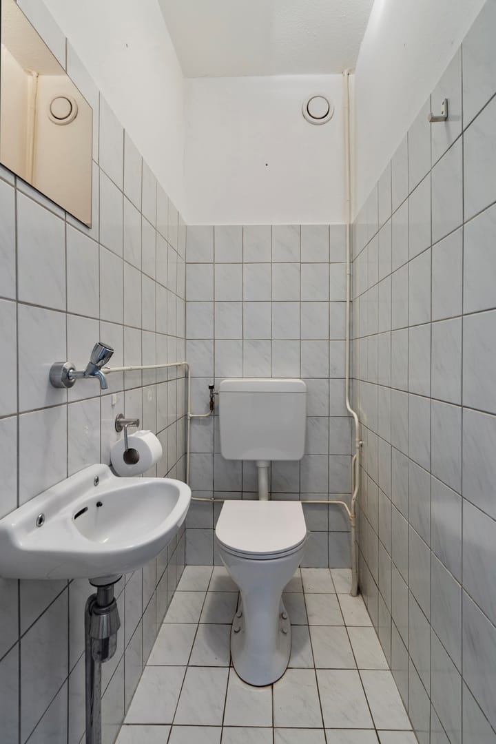 Photo 9 of P.J. Oudstraat 262