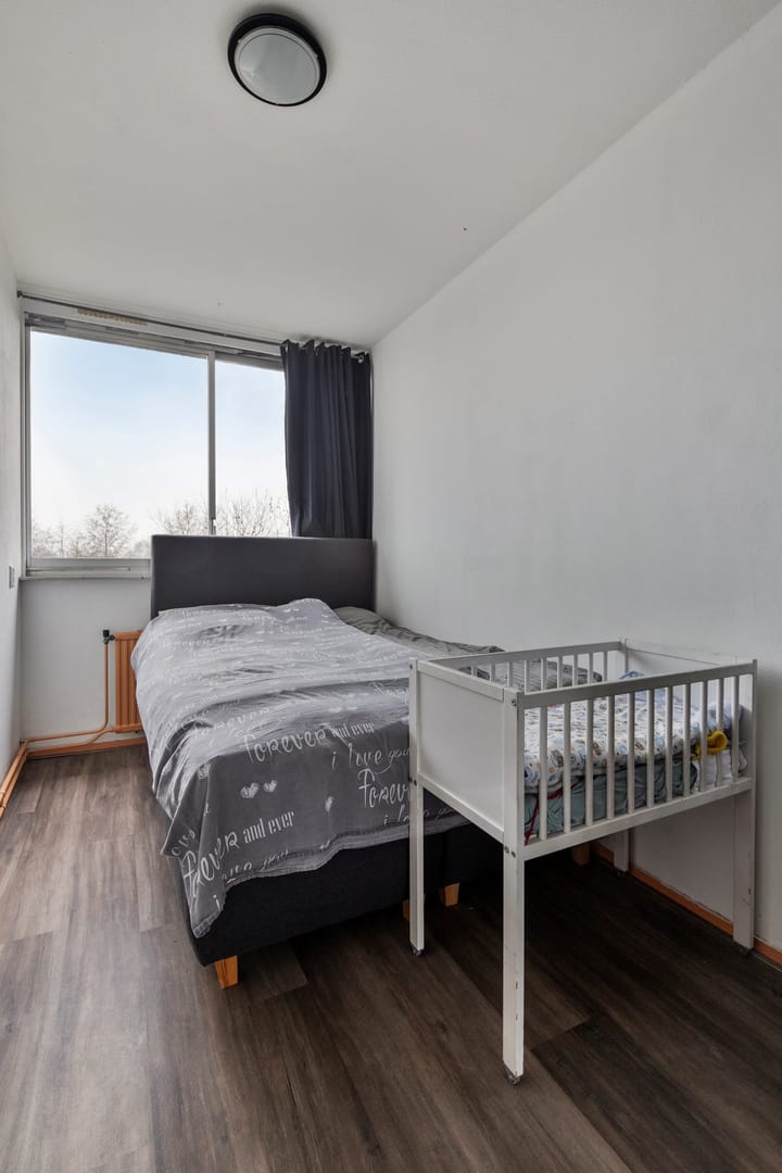 Photo 14 of P.J. Oudstraat 262