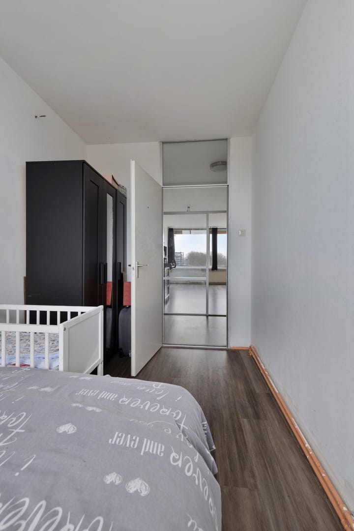 Photo 15 of P.J. Oudstraat 262