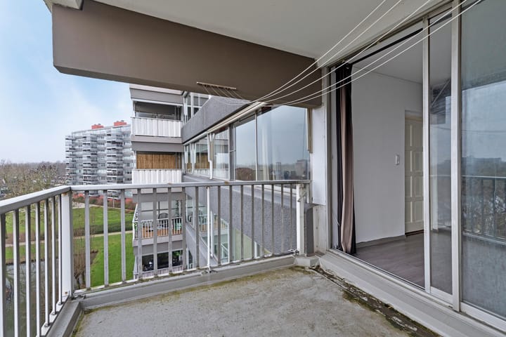 Photo 19 of P.J. Oudstraat 262