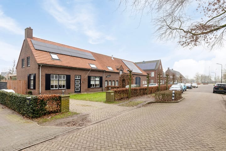 Foto 4 van Mgr. van de Venstraat 92