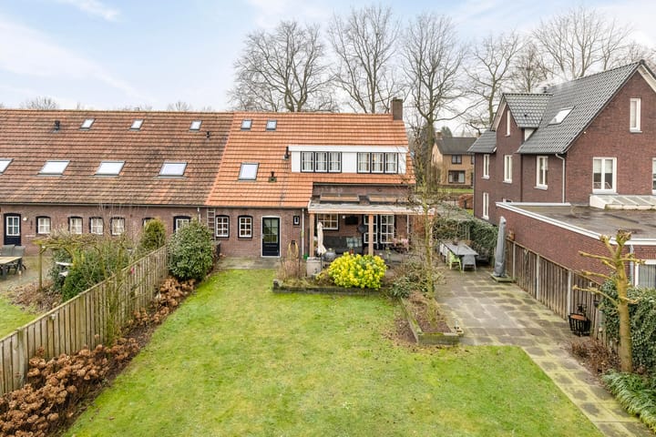 Foto 25 van Mgr. van de Venstraat 92