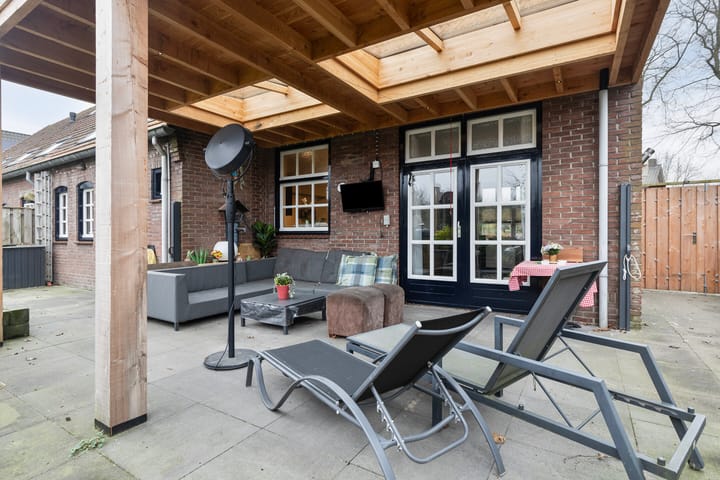 Foto 30 van Mgr. van de Venstraat 92