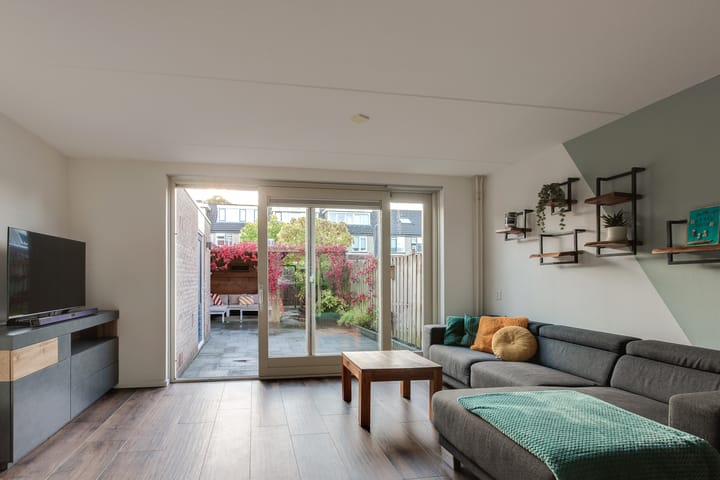 Foto 10 van Bronsmos 23