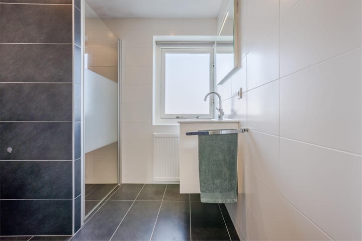 Foto 30 van Niek Engelschmanstraat 15