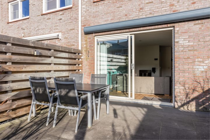 Foto 46 van Niek Engelschmanstraat 15