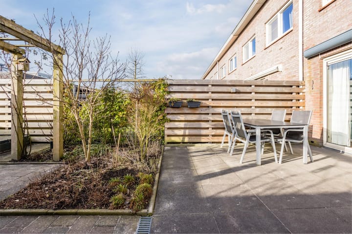 Foto 49 van Niek Engelschmanstraat 15