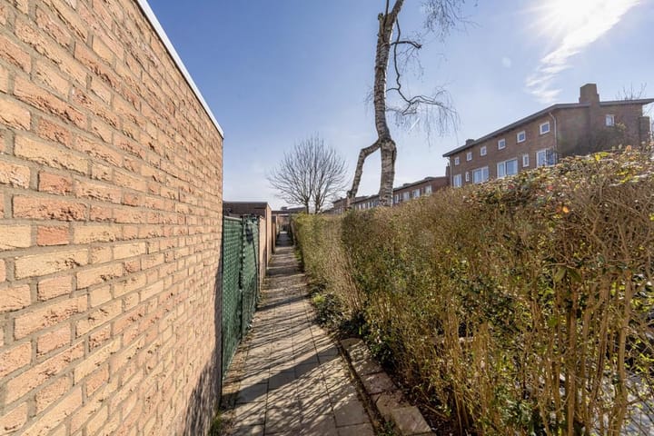 Foto 23 van Alfons Ariënsstraat 116