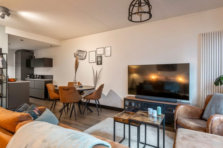 Foto 10 van Damstraat 22