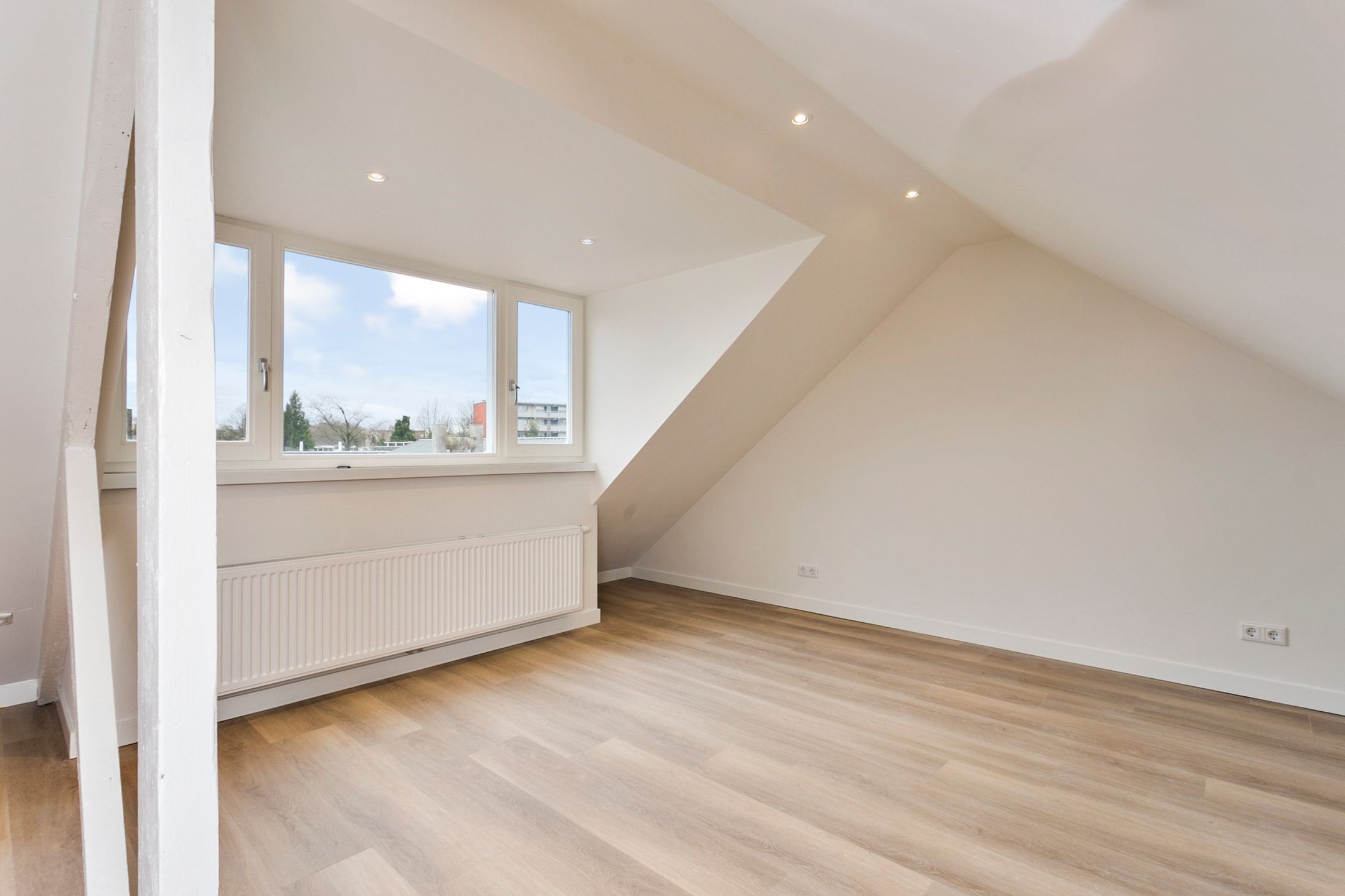 Foto 18 van Hastelweg 73-A