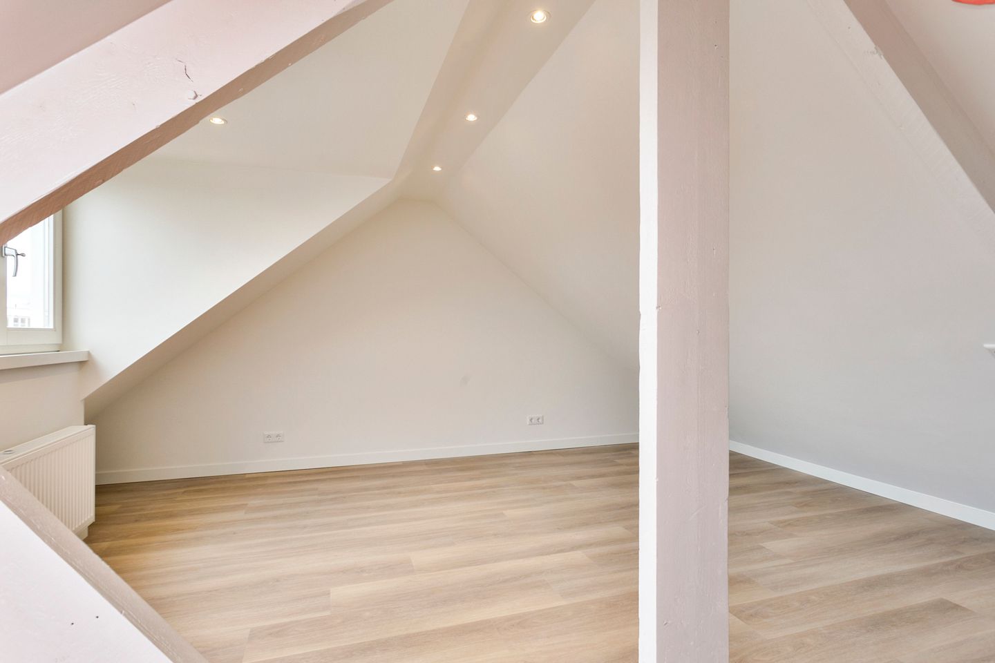 Foto 19 van Hastelweg 73-A