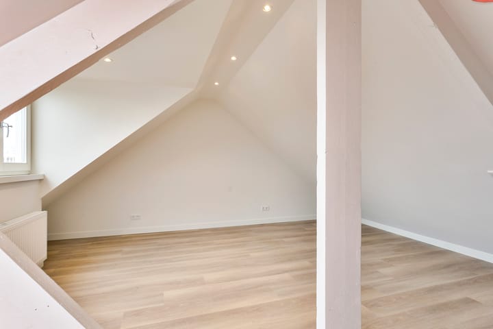 Foto 19 van Hastelweg 73-A