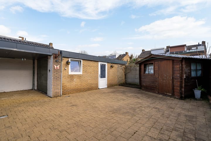 Photo 31 of Sophiestraat 17