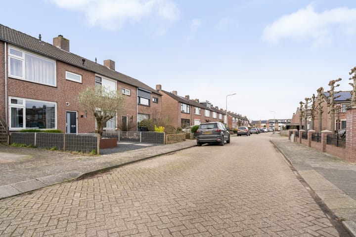 Foto 53 van Wethouder Klerkstraat 25