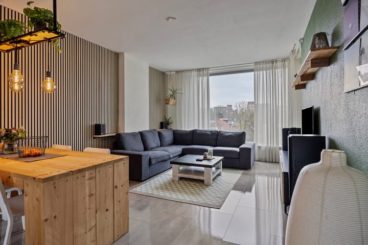 Foto 2 van Schrijverspark 167-02