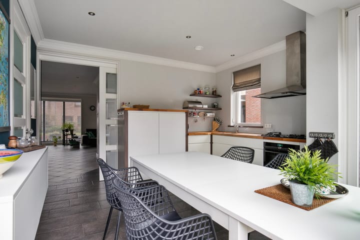 Foto 13 van Van Wagenbergstraat 1-B