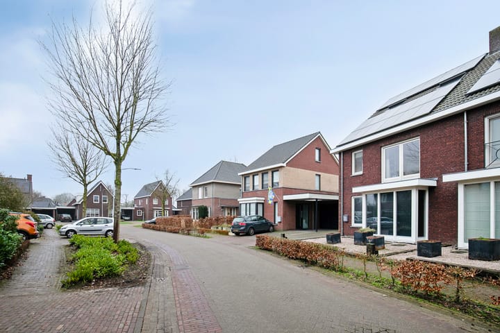 Foto 40 van Van Wagenbergstraat 1-B