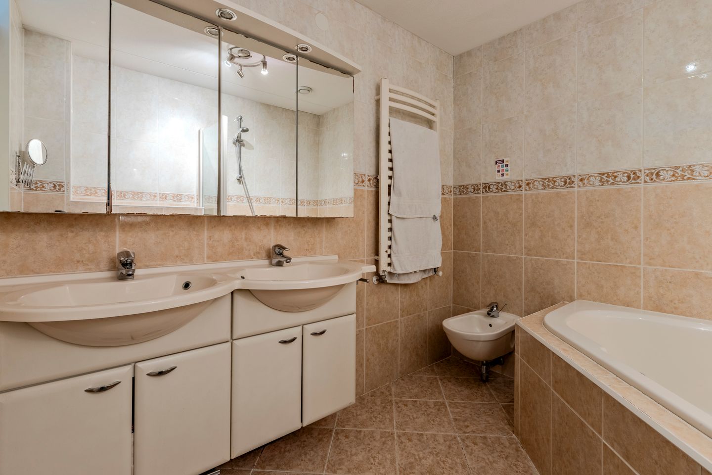 Foto 29 van Willem Hedastraat 85