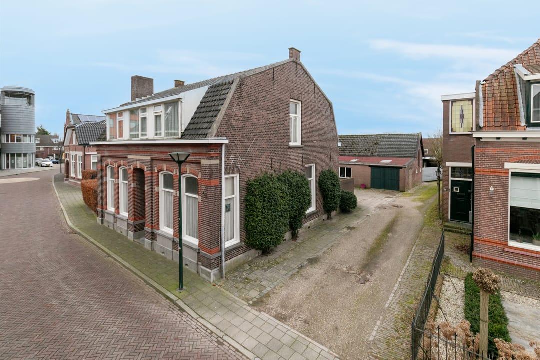 Photo 11 of Prins Hendrikstraat 40