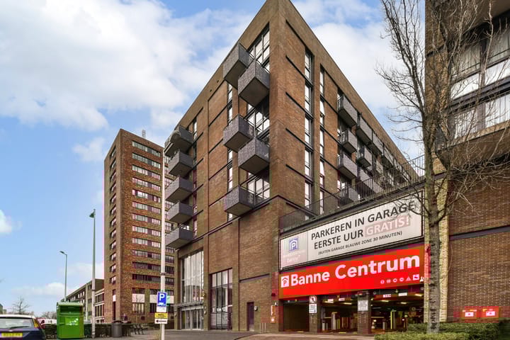 Foto 4 van Bezaanjachtplein 97