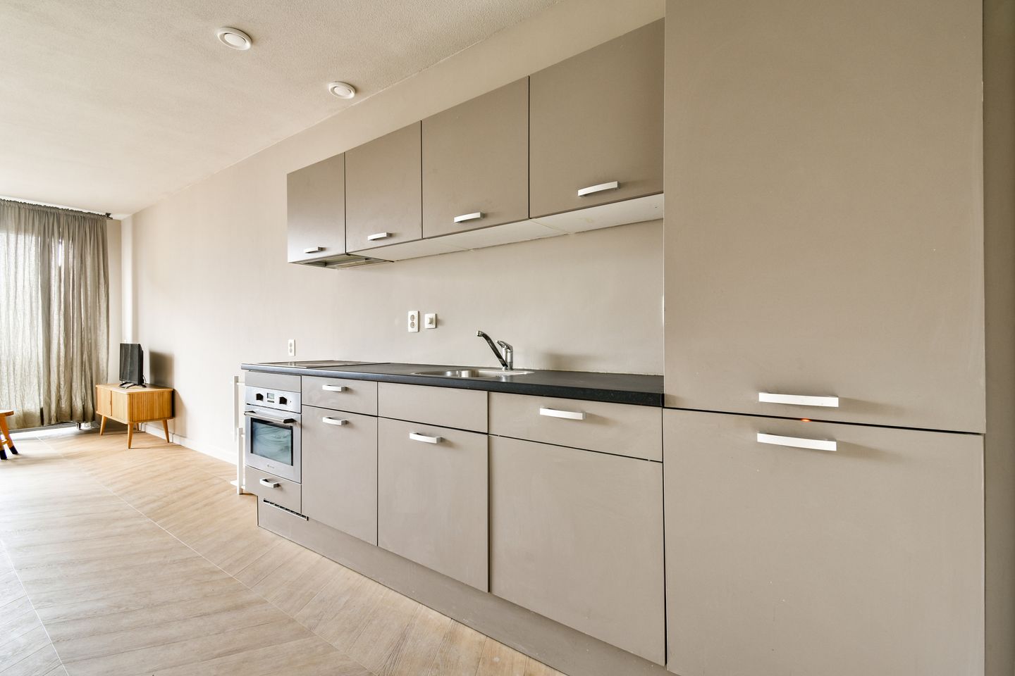 Photo 10 of Bezaanjachtplein 97