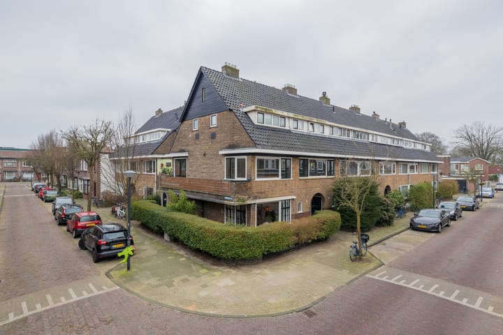 Photo 1 of Evertsenstraat 29