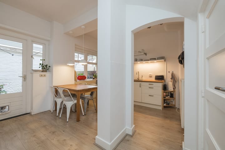 Photo 10 of Evertsenstraat 29