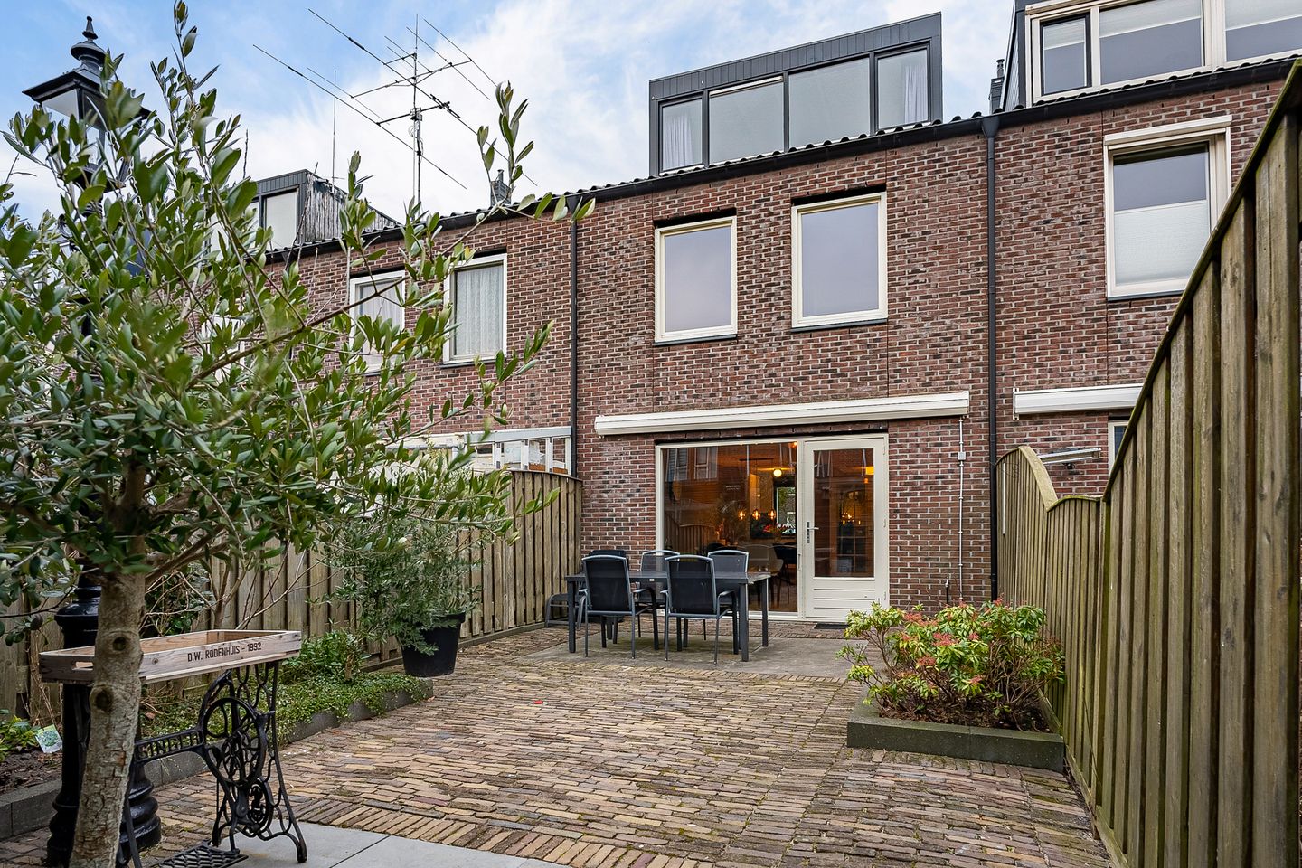 Photo 4 of Douglaslaan 31